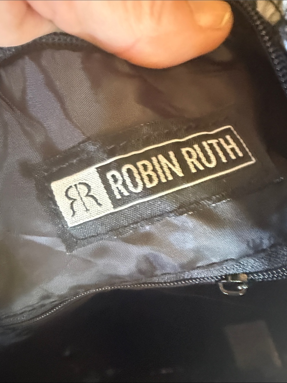 ROBIN RUTH black floral Paris tote brand new never used zip top - Picture 8 of 8